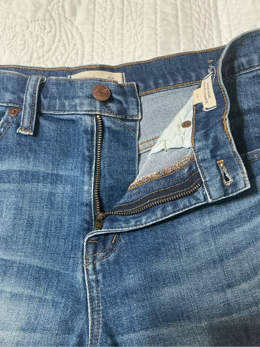 Madewell Dark Indigo Rolled Hem Denim Shorts Size 28 - Picture 5 of 13
